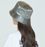 ロマンティッククラウン(ROMANTIC CROWN) LAUREL LOGO BUCKET HAT_KHAKI