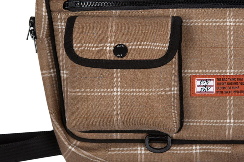 ベドインベド(BADINBAD) CHEST FRONT BAG_BROWN