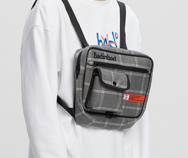 ベドインベド(BADINBAD) CHEST FRONT BAG_GREY