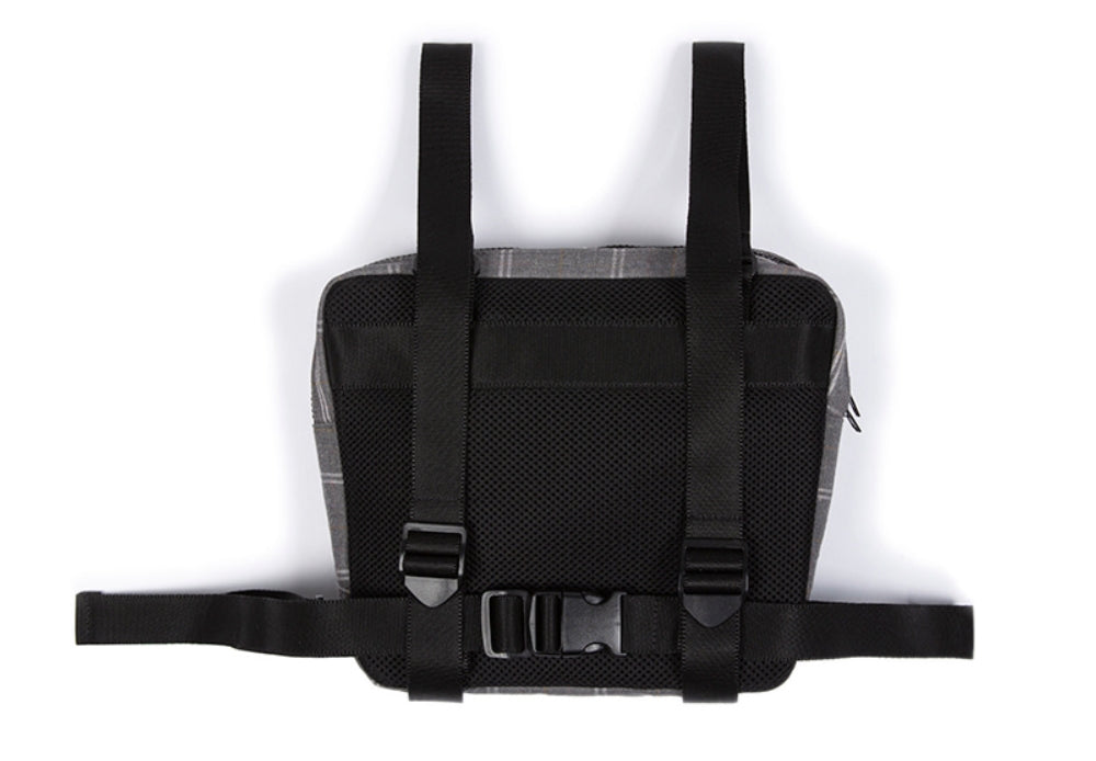 ベドインベド(BADINBAD) CHEST FRONT BAG_GREY