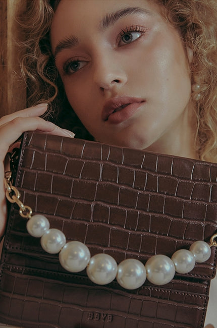 BBYB(ビービーワイビー)  Croc Lily Bag (Chestnut Brown)