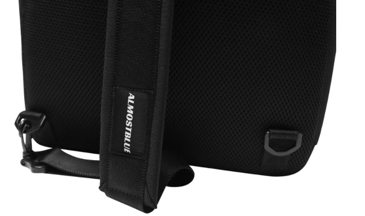 オルモストブルー(Almost Blue) STANDARD SLING BAG