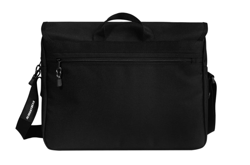 オルモストブルー(Almost Blue) ALMOSTBLUE X IZRO MESSENGER BAG
