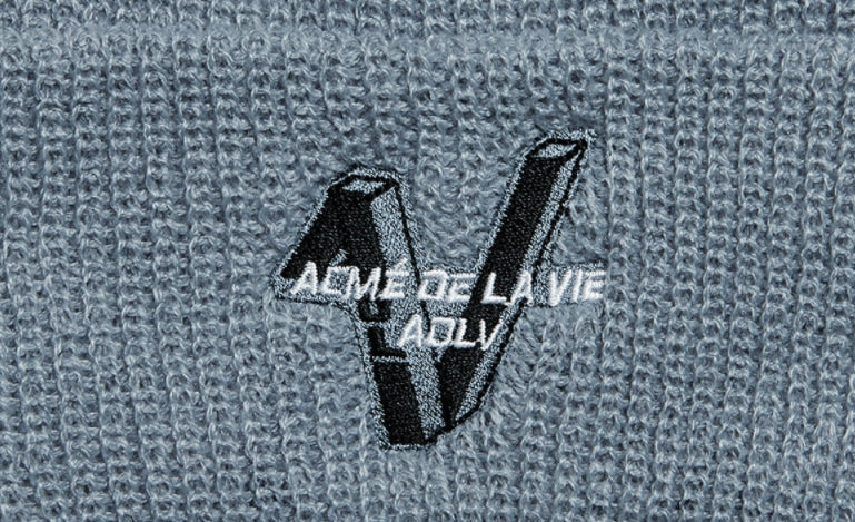 アクメドラビ(acme' de la vie) ADLV V SYMBOL LOGO BEANIE INDIGO BLUE