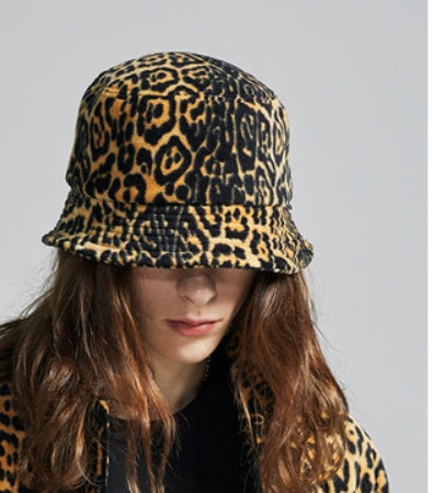 セイントペイン(SAINTPAIN) SP Leopard Fleece Bucket Hat-Yellow
