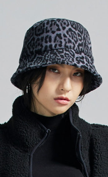 セイントペイン(SAINTPAIN) SP Leopard Fleece Bucket Hat-Gray