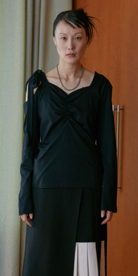 nache(ナチェ) string t-shirt