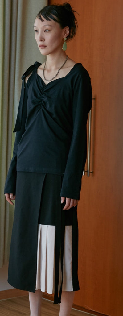nache(ナチェ) string t-shirt
