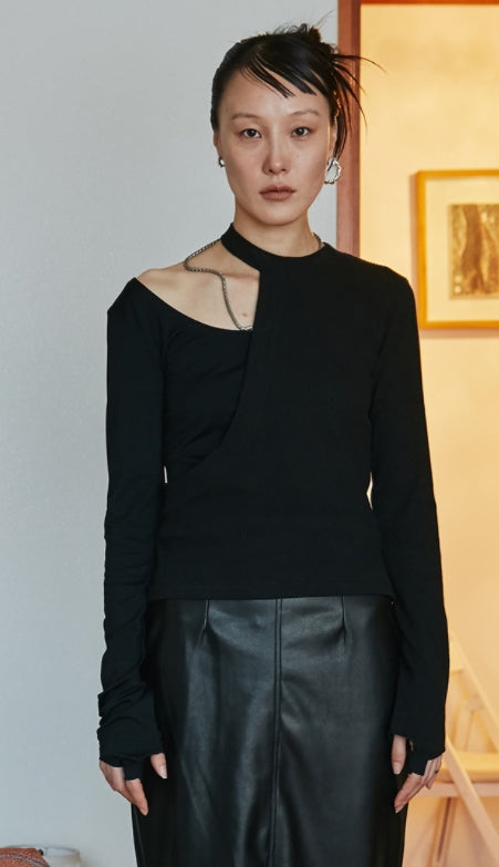 nache(ナチェ) necklace t-shirt