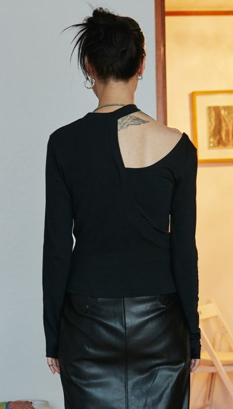nache(ナチェ) necklace t-shirt