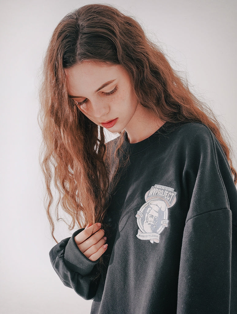 ダブルユーブイプロジェクト(WV PROJECT) Baker Emblem Sweatshirt Black JJMT7409