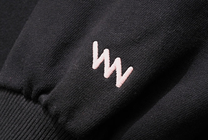 ダブルユーブイプロジェクト(WV PROJECT) Baker Emblem Sweatshirt Black JJMT7409