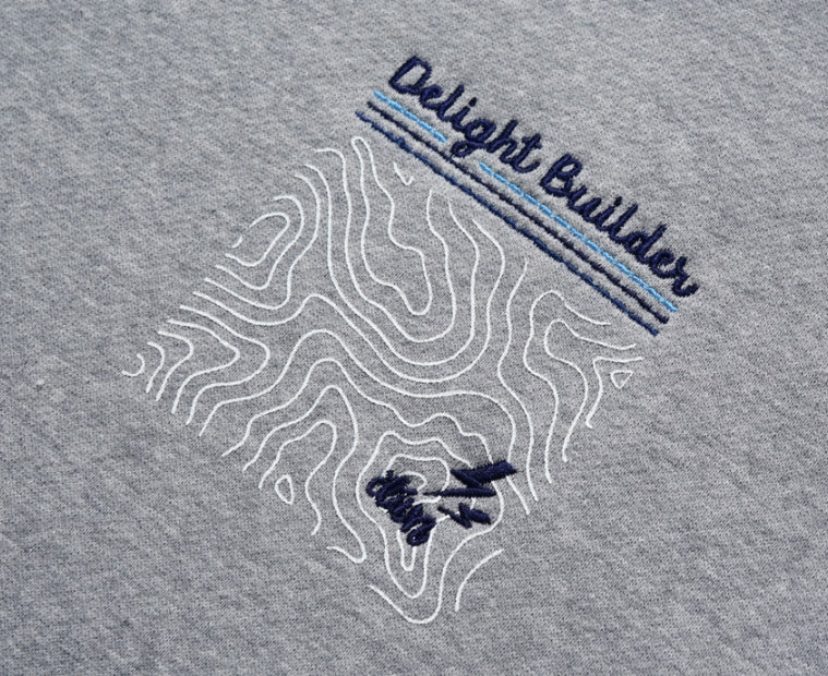 ティーダブリューエヌ(TWN)  MAPFIND SWEAT SHIRT GREY STMT3303