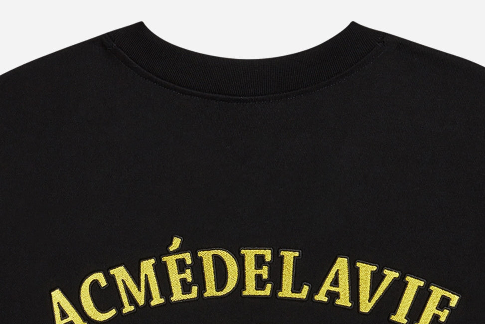 アクメドラビ(acme' de la vie)  TWO COLORS EMBROIDERY SWEAT SHIRT BLACK