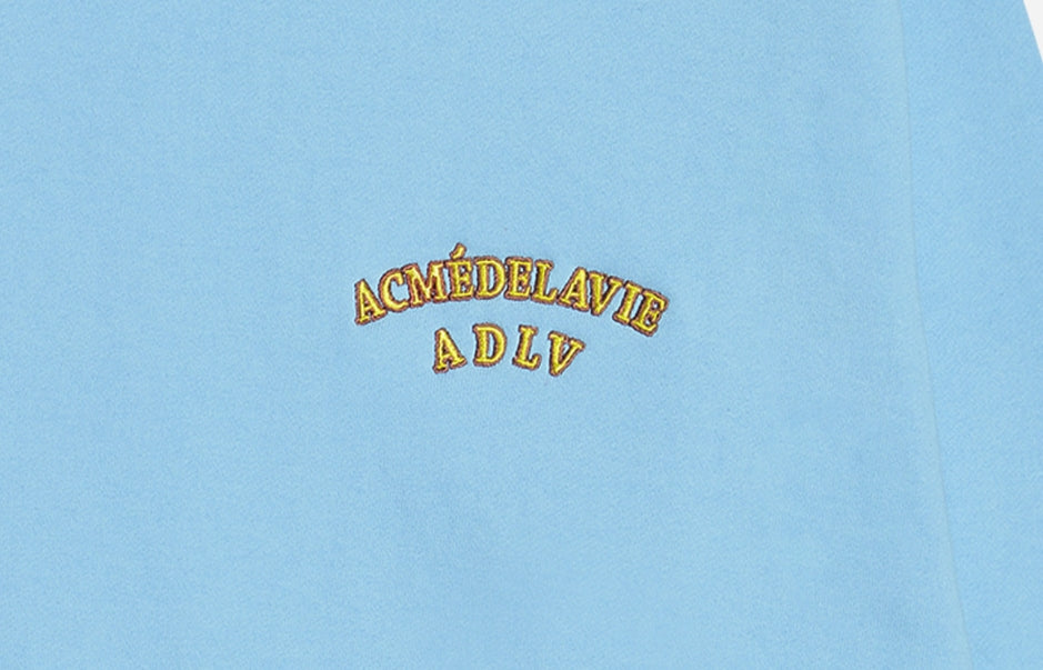 アクメドラビ(acme' de la vie)  TWO COLORS EMBROIDERY SWEAT SHIRT SKY BLUE