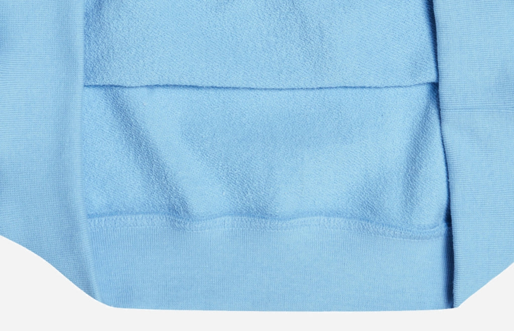 アクメドラビ(acme' de la vie)  TWO COLORS EMBROIDERY SWEAT SHIRT SKY BLUE