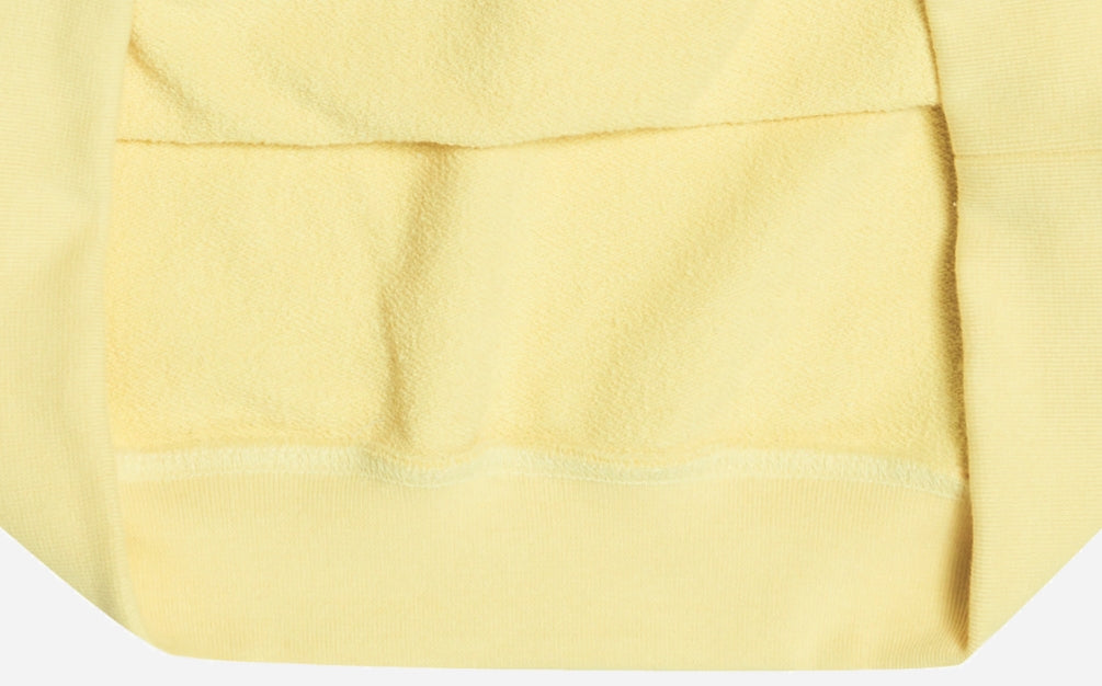 アクメドラビ(acme' de la vie) TWO COLORS EMBROIDERY SWEAT SHIRT LIGHT YELLOW