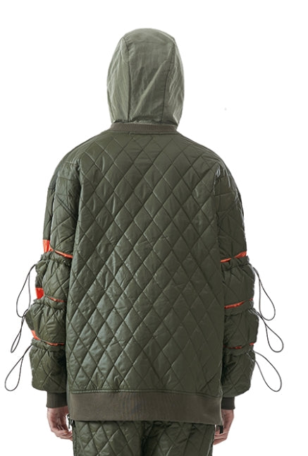 MMIC(エムエムアイシー) MULTI STRING QUILTED PULLOVER OL
