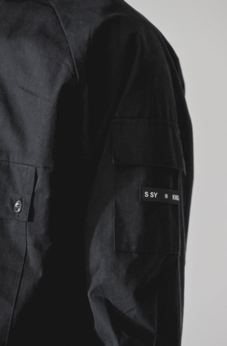 KND(ケイエンド) PEACH SKIN UTILITY POCKET ANORAK BK
