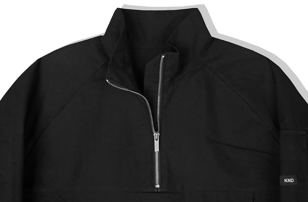 KND(ケイエンド) PEACH SKIN UTILITY POCKET ANORAK BK