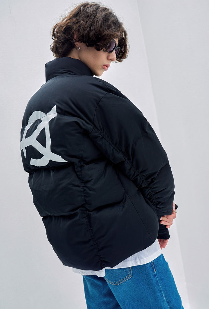 オーワイ(OY) LOGO SHIRRING PADDING- BLACK