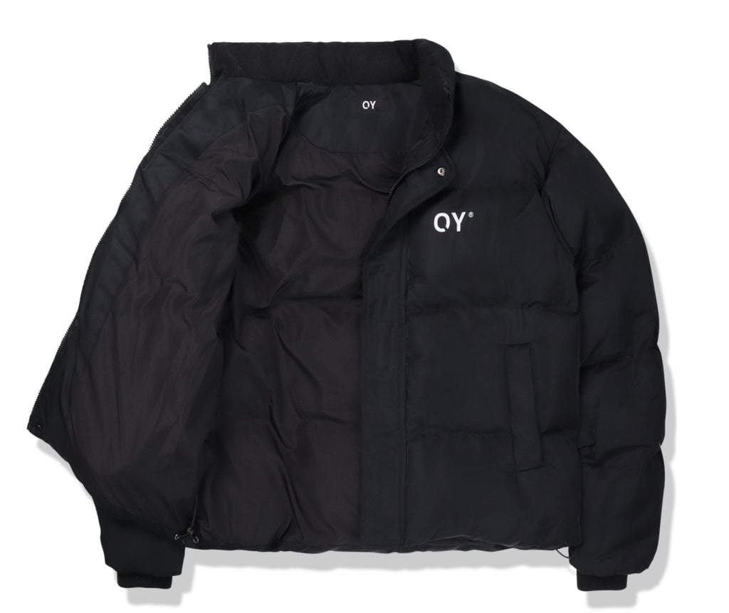 オーワイ(OY) LOGO SHIRRING PADDING- BLACK