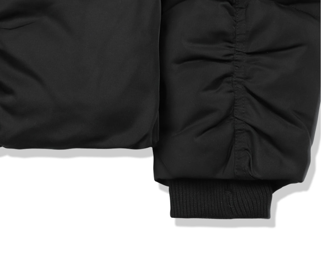 オーワイ(OY) LOGO SHIRRING PADDING- BLACK