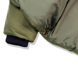 オーワイ(OY) LOGO SHIRRING PADDING- KHAKI