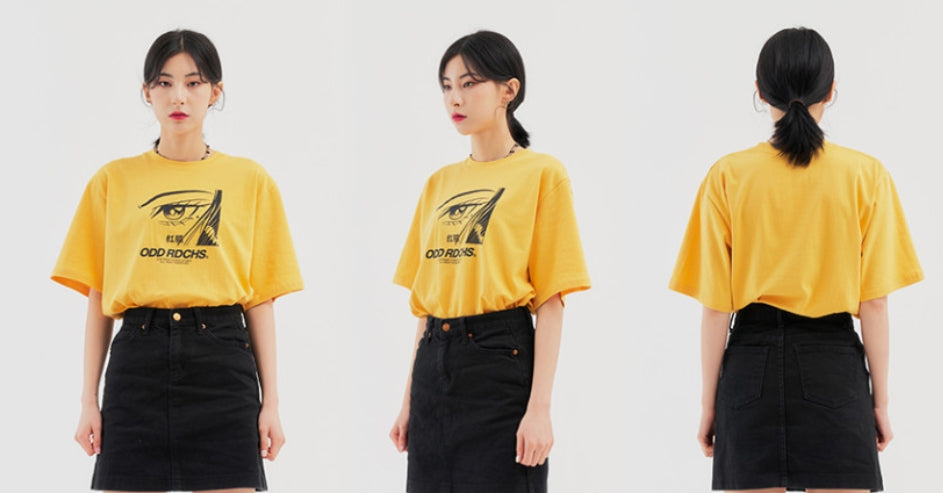 Odd Studio (オッドスタジオ) ODD STUDIO FACE T-SHIRT - MUSTARD