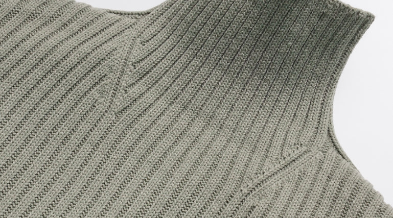 ダブルユーブイプロジェクト(WV PROJECT)  Peanut Butter Turtleneck Knit Light Khaki CJKN7434