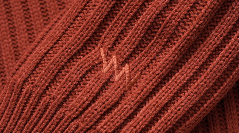 ダブルユーブイプロジェクト(WV PROJECT)  Peanut Butter Turtleneck Knit Red Brown CJKN7434