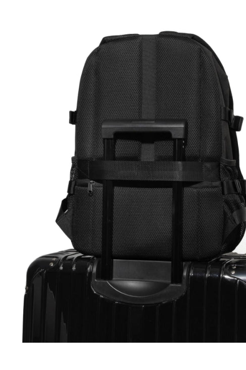 ネイキドニス(NEIKIDNIS)  ABSOLUTE BACKPACK / BLACK