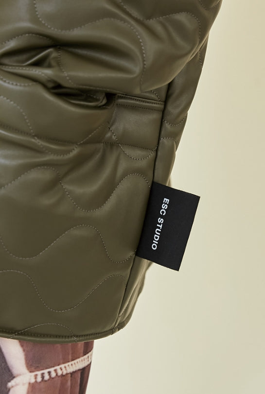イーエスシースタジオ(ESC STUDIO)  Leather quilted jumper (khaki)