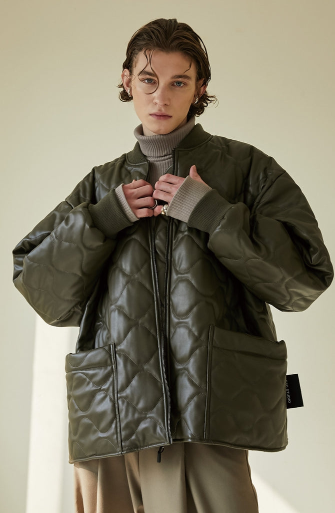 イーエスシースタジオ(ESC STUDIO)  Leather quilted jumper (khaki)