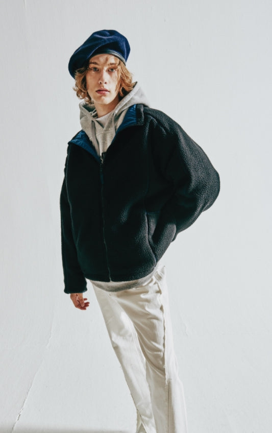 ORDINARY PEOPLE(オーディナリーピープル)  BLUE STITCH POINT BLACK REVERSIBLE FLEECE JACKET