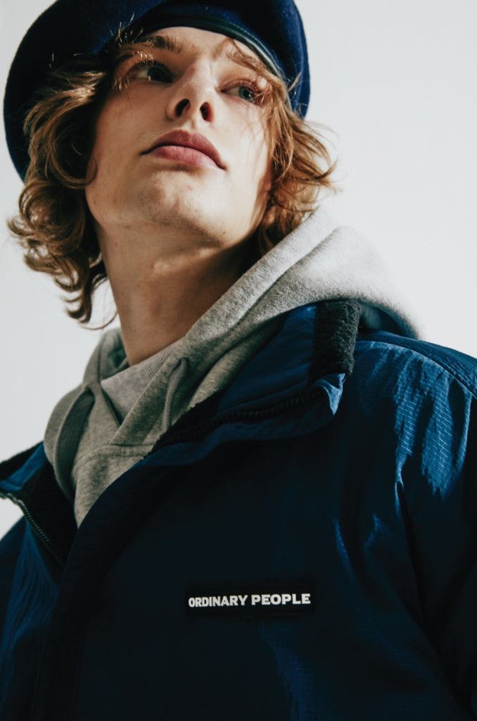 ORDINARY PEOPLE(オーディナリーピープル)  BLUE STITCH POINT BLACK REVERSIBLE FLEECE JACKET