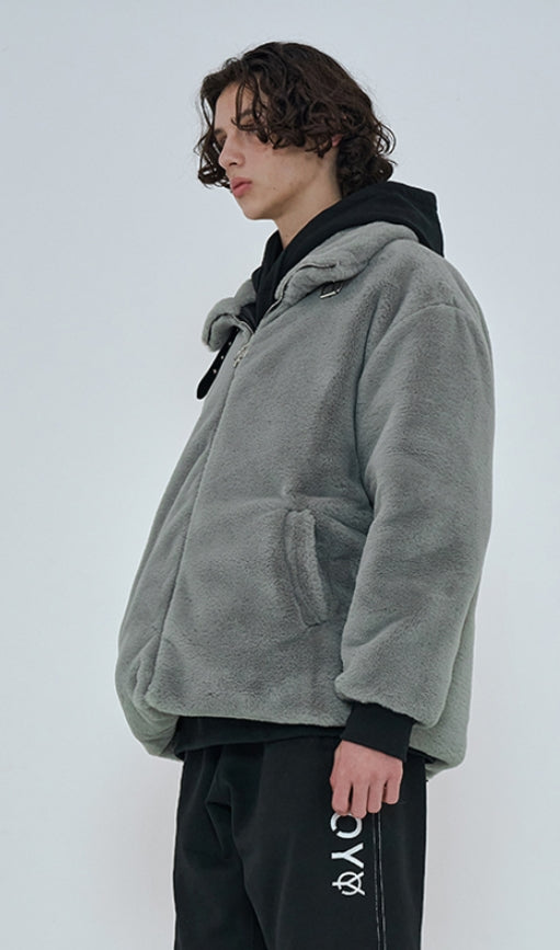 オーワイ(OY) 	BOTH ZIPPER UNBALANCE LOGO FUR JACKET-KHAKI