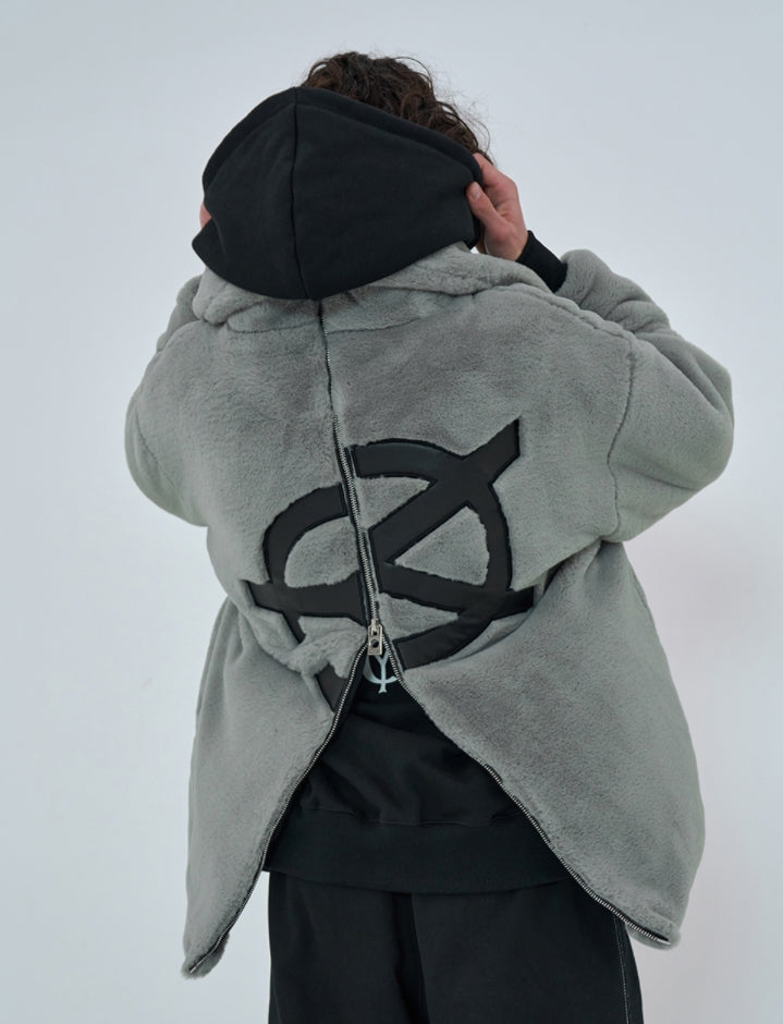 オーワイ(OY) 	BOTH ZIPPER UNBALANCE LOGO FUR JACKET-KHAKI