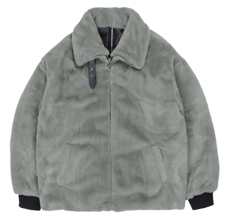 オーワイ(OY) 	BOTH ZIPPER UNBALANCE LOGO FUR JACKET-KHAKI