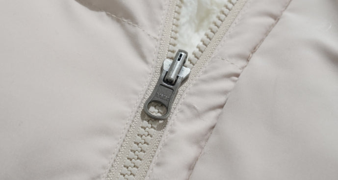 ダブルユーブイプロジェクト(WV PROJECT)Kakao Reversible Synthetic Puffer CreamBeige KHOT7439