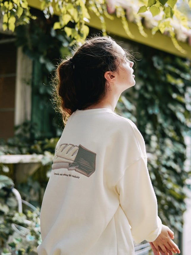 ダブルユーブイプロジェクト(WV PROJECT)  Baguette Sweatshirt Cream JJMT7428