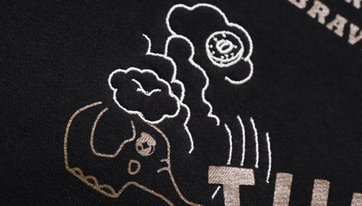 ダブルユーブイプロジェクト(WV PROJECT)  Looking Sweat Shirt Black SMMT7445
