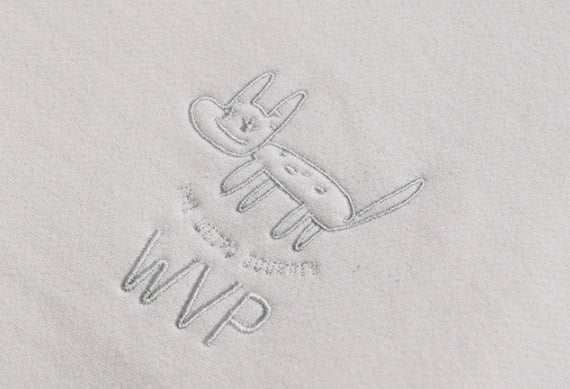 ダブルユーブイプロジェクト(WV PROJECT) Friends Sweat Shirt Cream SMMT7440
