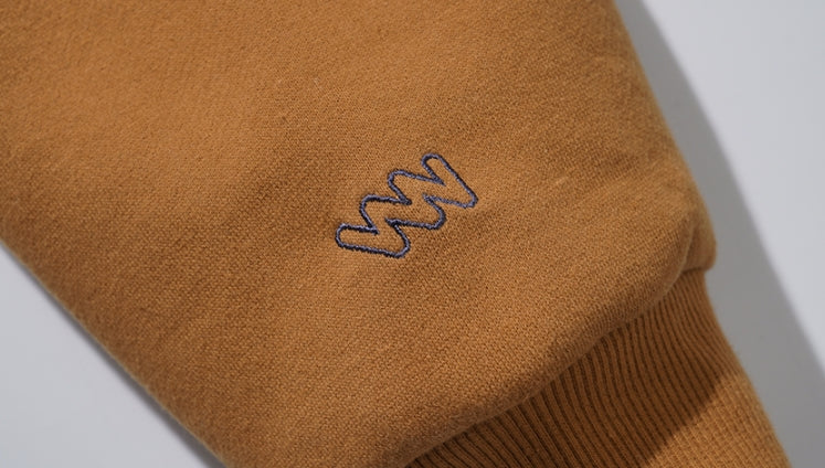 ダブルユーブイプロジェクト(WV PROJECT) Cookiedile Sweatshirt Camel KMMT7453