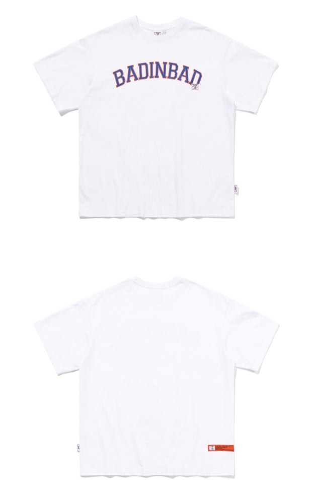 ベドインベド(BADINBAD) COLLEGE FONT LOGO TEE_WHITE