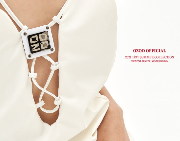 オージーオーディー(OZOD)  TWISTED LOGO DRESS_WHITE