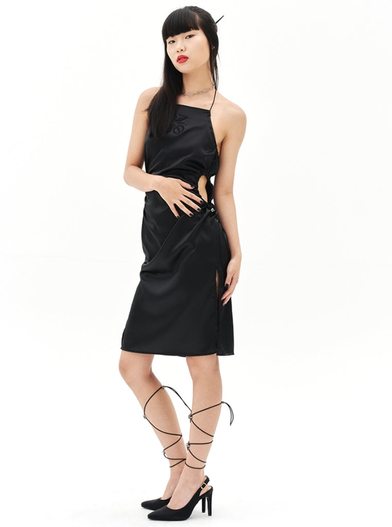 オージーオーディー(OZOD)  SATIN HOLE DRESS_BLACK