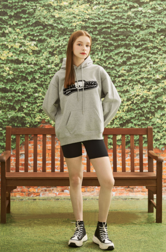 AQO_studiospace(アコスタジオスペース)    AQO VARSITY LOGO HOODIE GRAY