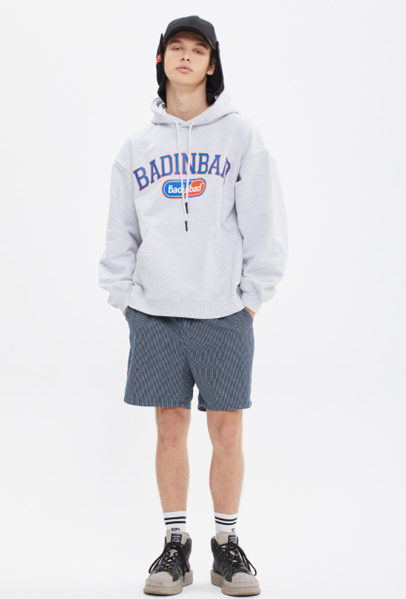 ベドインベド(BADINBAD) COLLEGE FONT HEAVY WEIGHT HOODIE_LIGHT GREY