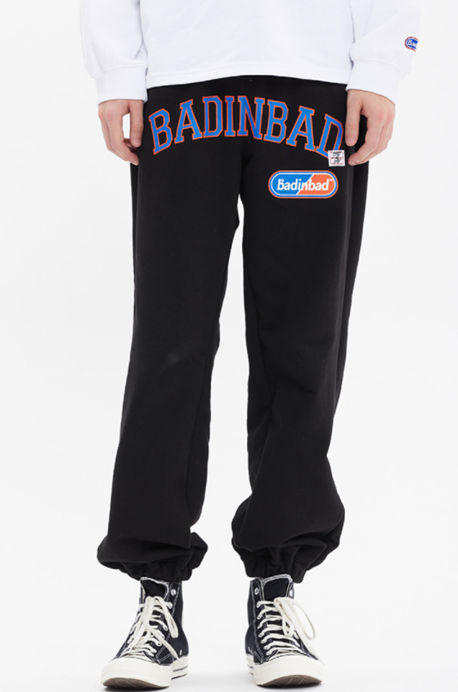 ベドインベド(BADINBAD) COLLEGE FONT HEAVY WEIGHT PANTS_BLACK